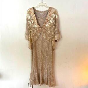 SPENCER ALEXIS Mother of Bride, Lace Maxi Dress in Golden Beige size 1X